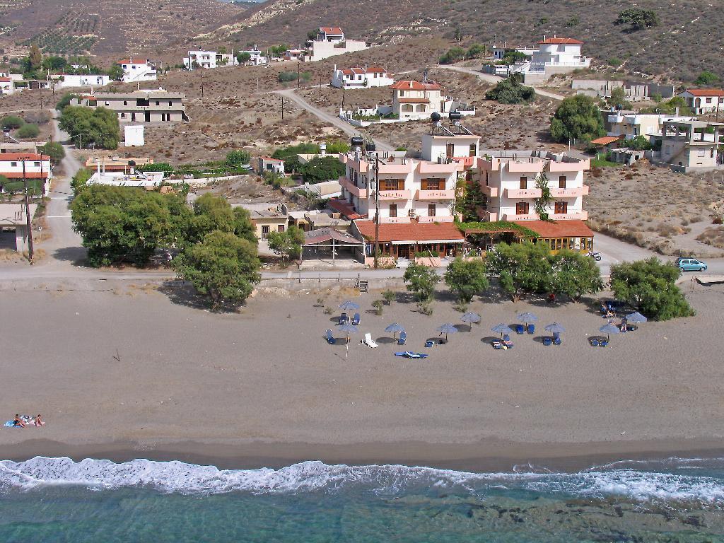 Villas Alexandros Petrino Kalamaki  Habitación foto