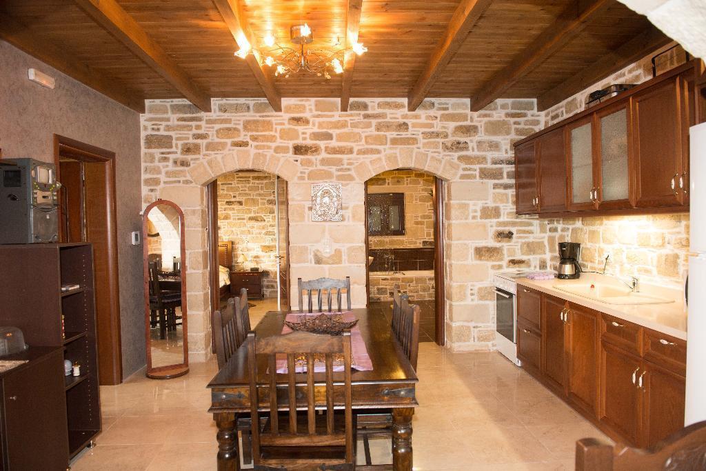Villas Alexandros Petrino Kalamaki  Habitación foto
