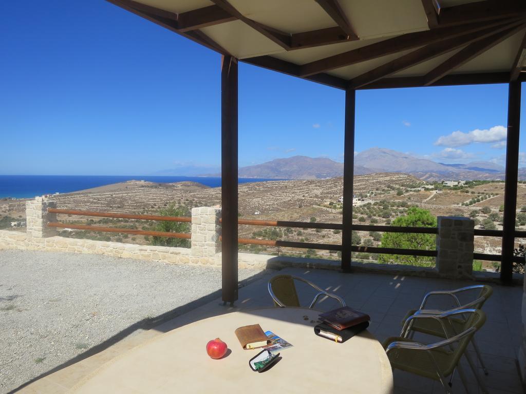 Villas Alexandros Petrino Kalamaki  Habitación foto
